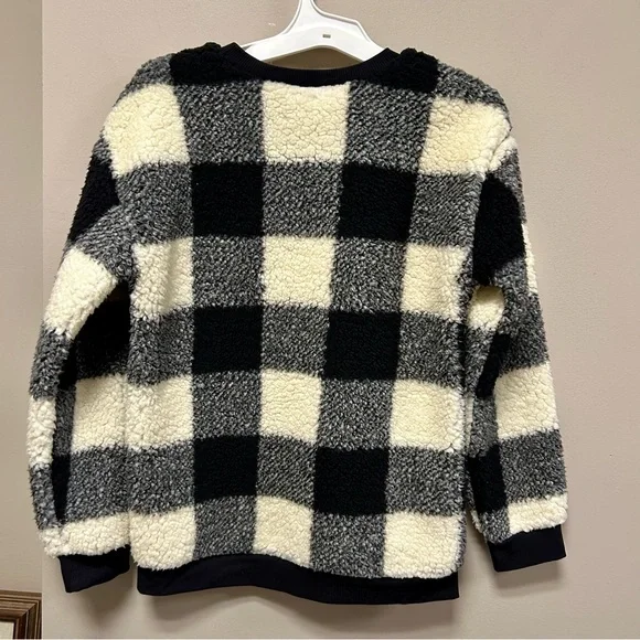 Charlotte By Cato Sz L (14-16) Girls Sherpa Sweater Black Gray & White NWT - Picture 2 of 5